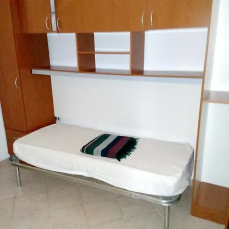 Holiday Viale Calaliberotto * קאלה ליברוטו